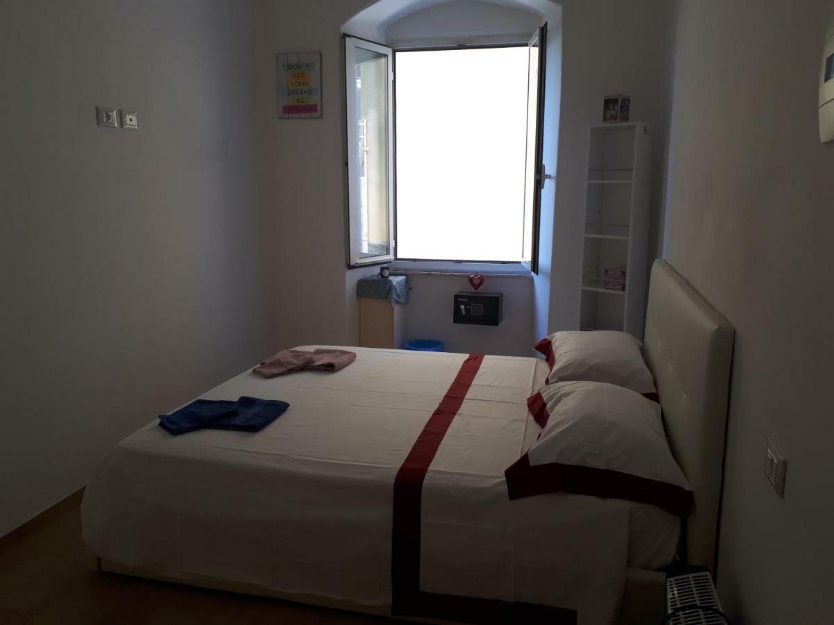 Casa Vacanze P&G. Colline, Mare, Relax La Spezia Buitenkant foto