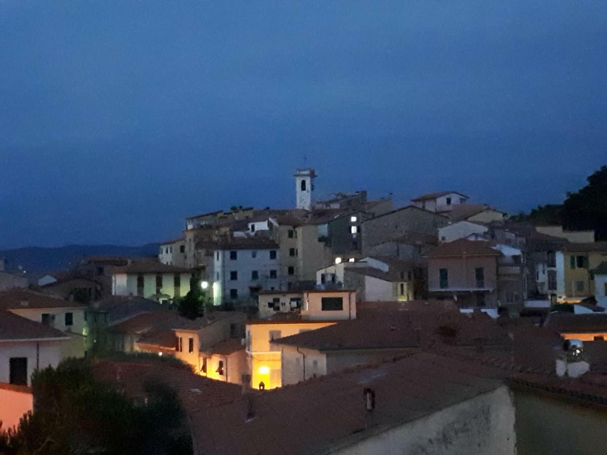Casa Vacanze P&G. Colline, Mare, Relax La Spezia Buitenkant foto